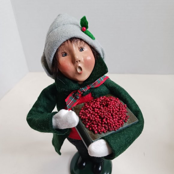 Byers' Choice Ltd "The Carolers" - Picture 2 of 10